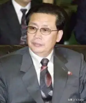张成泽由"朝鲜政坛二号人物"成为被判决的"叛徒"，执行死刑